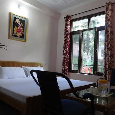 Hotel Kumar Residency Dharamshala Esterno foto