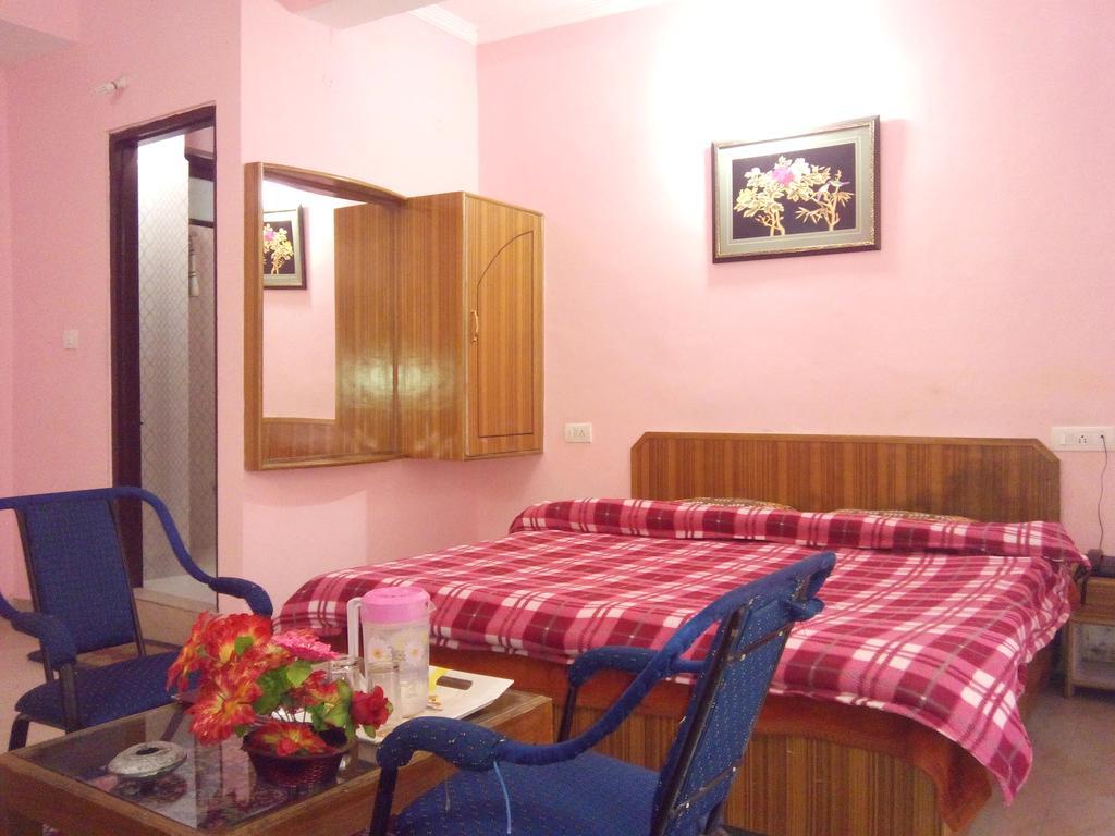 Hotel Kumar Residency Dharamshala Esterno foto