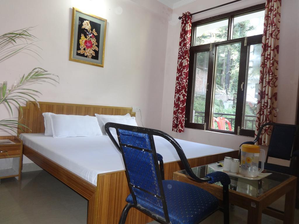 Hotel Kumar Residency Dharamshala Esterno foto