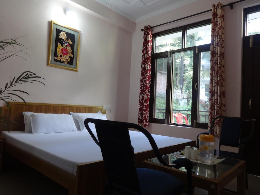 Hotel Kumar Residency Dharamshala Esterno foto
